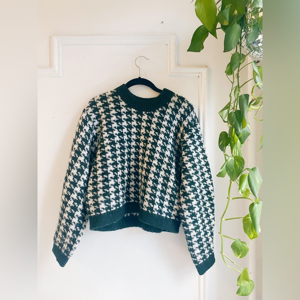 & other stories green and white houndstooth cropped fuzzy warm sweater Xs small - Picture 6 of 11